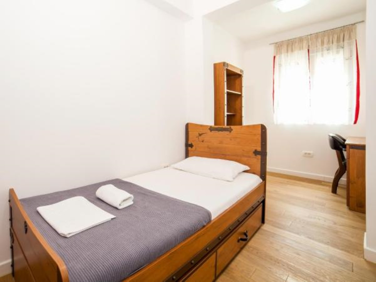 Apartman Sa 3 Spavaće Sobe i Pogledom Na More 