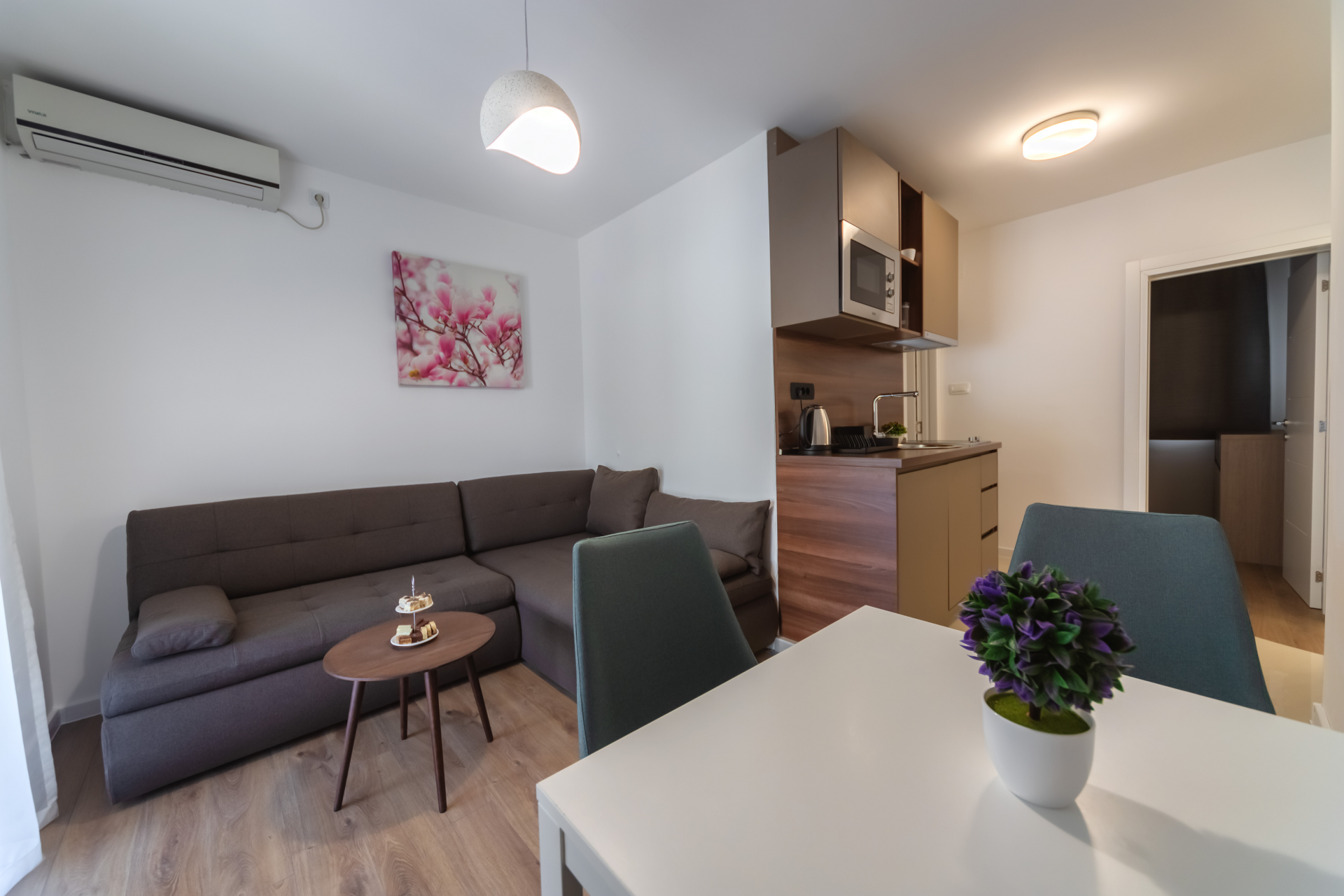 Apartman sa 1 Spavaćom Sobom i Bočnim Pogledom Na More 2